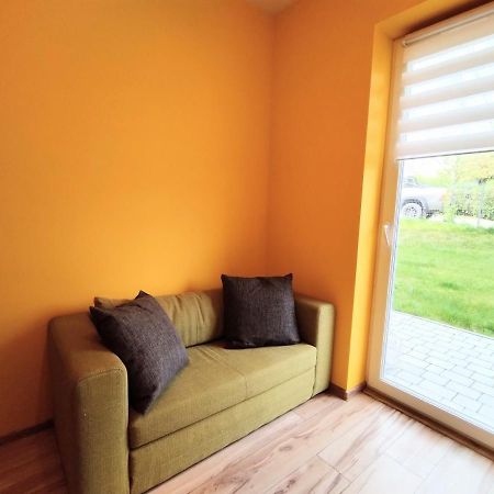 Yellow Apartment Величка Екстериор снимка